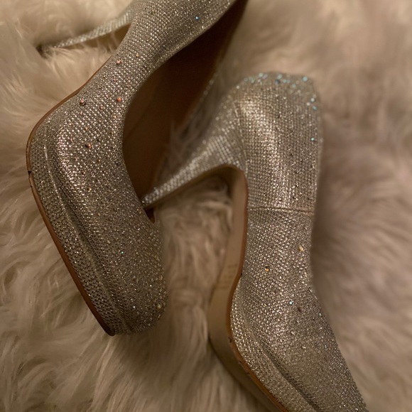 Glitter Heels - Picture 8 of 8